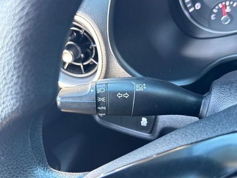 Used 2023 Kia Forte LXS image 18