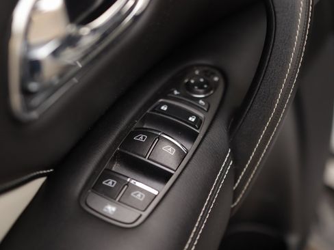 Used 2019 INFINITI QX80 Limited w/ All-Season Package image 31