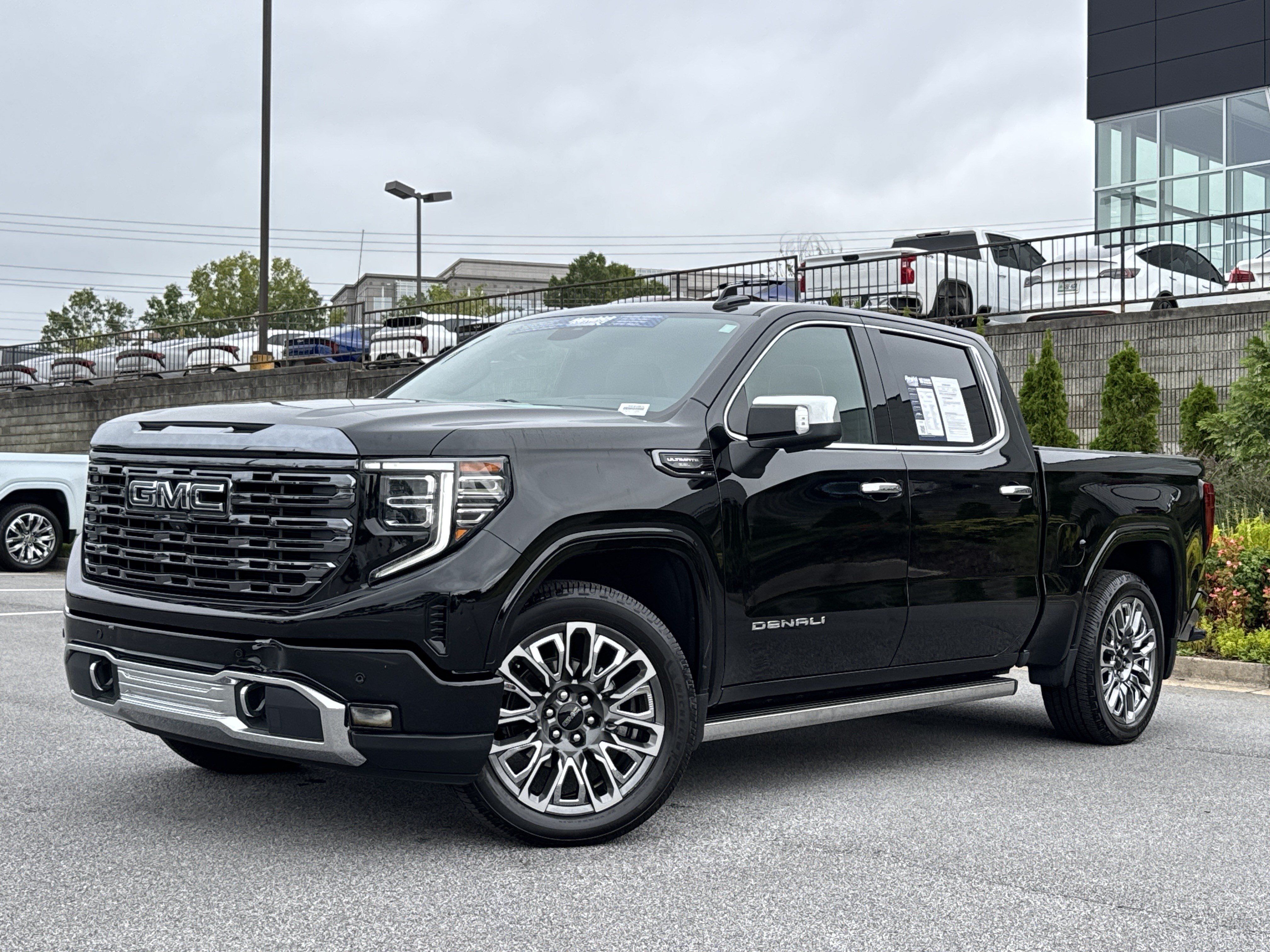 Used 2023 GMC Sierra 1500 Denali Ultimate AWD/4WD image 5