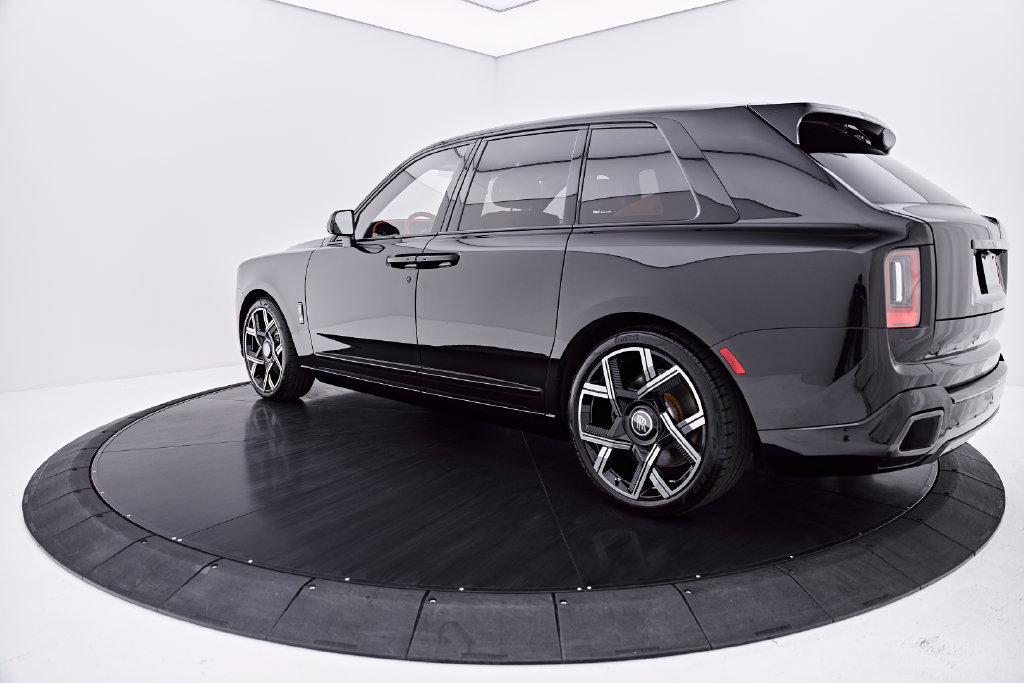 Used 2026 Rolls-Royce Cullinan Black Badge AWD/4WD image 13