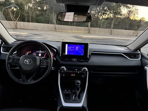 Used 2024 Toyota RAV4 XLE image 27