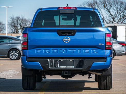Used 2024 Nissan Frontier SL w/ Technology Package image 7