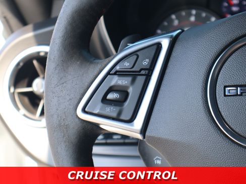Used 2019 Chevrolet Camaro ZL1 RWD image 15