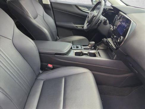 Used 2023 Lexus NX 250 FWD w/ Towing Package (2000 Lbs) image 26
