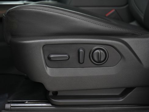 Used 2021 GMC Sierra 1500 SLT w/ SLT Premium Package image 22