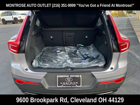 Used 2026 Volvo XC40 B5 Plus w/ Protection Package Premier AWD/4WD image 35