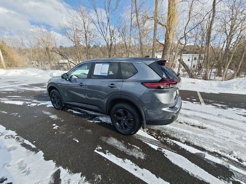 Used 2026 Nissan Rogue SV w/ Cold Weather Package image 3