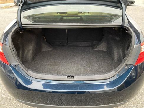 Used 2017 Toyota Corolla LE image 16