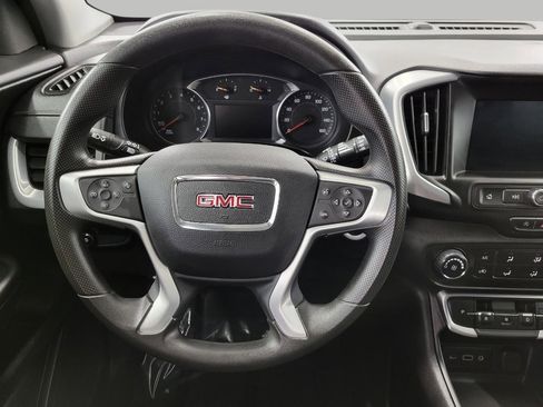 Used 2024 GMC Terrain SLE image 6