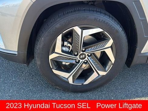 Used 2023 Hyundai Tucson SEL w/ Convenience Package image 9