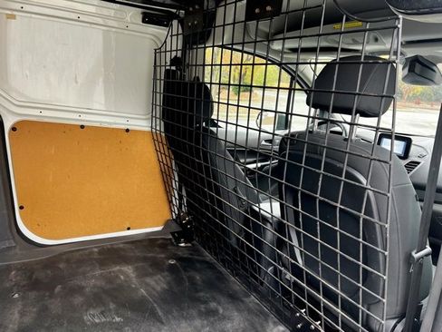 Used 2019 Ford Transit Connect XLT image 19