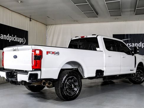 Used 2023 Ford F350 Lariat w/ Lariat Ultimate Package AWD/4WD image 8