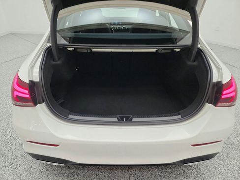 Used 2022 Mercedes-Benz A 220 image 28