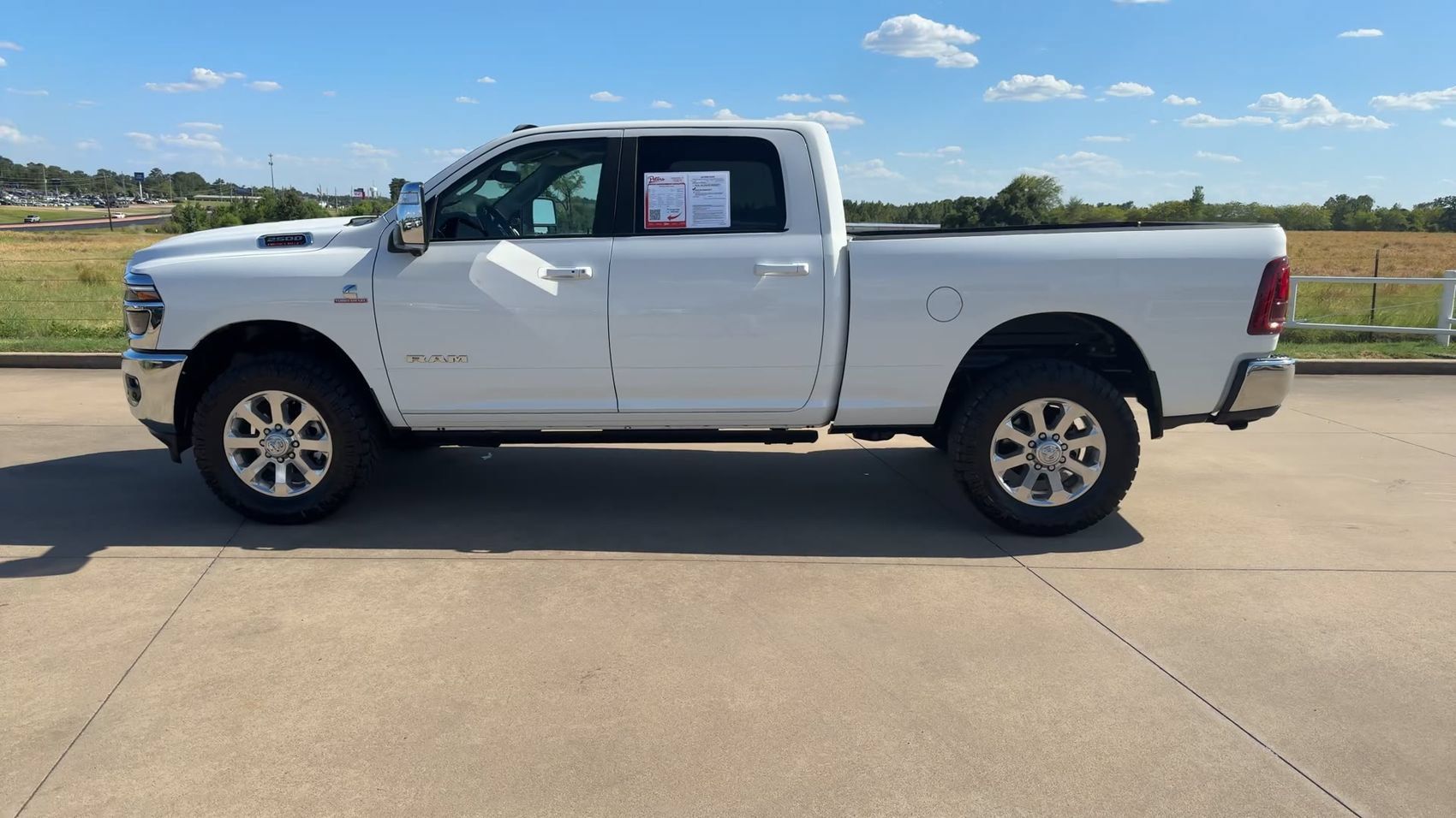 Used 2026 RAM 2500 Laramie AWD/4WD image 6