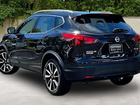 Used 2019 Nissan Rogue Sport SL w/ Premium Package AWD/4WD image 4