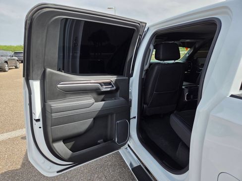 Used 2025 Chevrolet Silverado 1500 LTZ w/ Z71 Off-Road Package AWD/4WD image 17