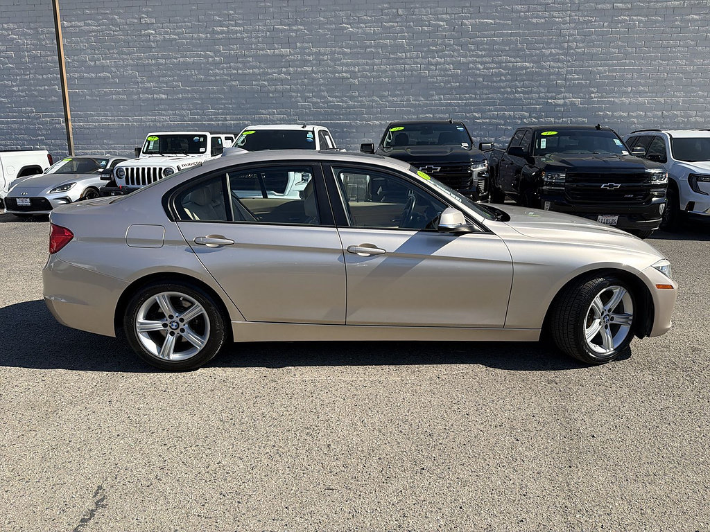 Used 2013 BMW 328i Sedan RWD image 4