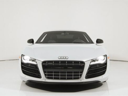 Used 2012 Audi R8 V10 AWD/4WD image 3