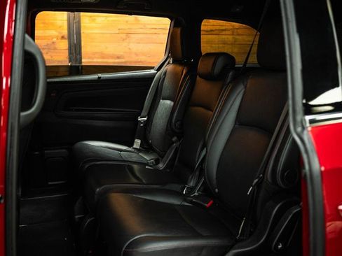 Used 2024 Honda Odyssey Sport image 10