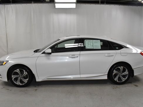 Used 2018 Honda Accord EX image 8