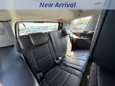 Used 2016 Chevrolet Tahoe LT w/ Luxury Package AWD/4WD image 7