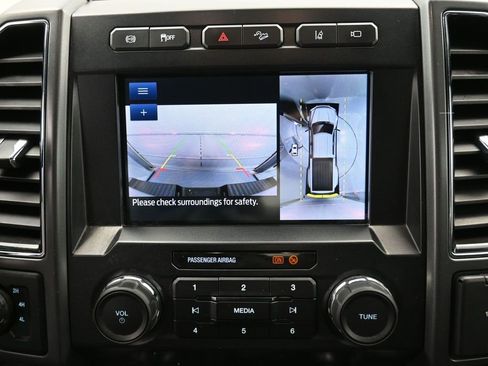 Used 2022 Ford F350 XLT w/ XLT Premium Package image 3