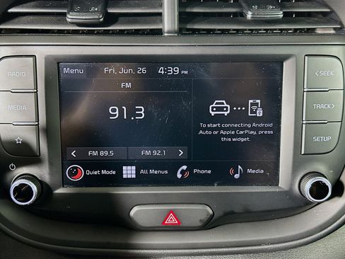 Used 2025 Kia Soul LX w/ LX Technology Package FWD image 21