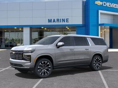 New 2025 Chevrolet Suburban High Country image 2