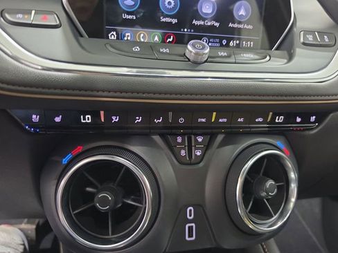 Used 2022 Chevrolet Blazer Premier w/ Enhanced Convenience Package AWD/4WD image 15