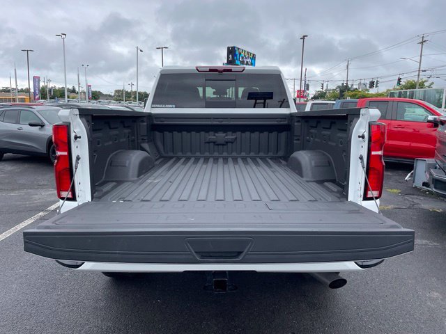 Used 2025 Chevrolet Silverado 2500 LT w/ Z71 Chrome Sport Edition AWD/4WD image 14