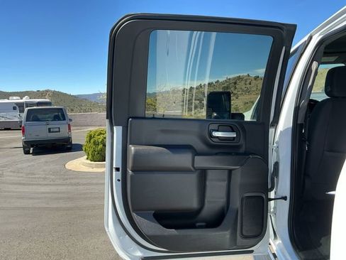 Used 2023 Chevrolet Silverado 2500 LT w/ Convenience Package image 20