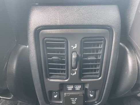 Used 2024 Dodge Durango GT image 22