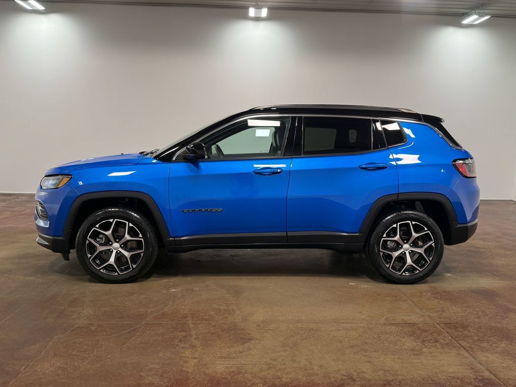 Used 2024 Jeep Compass Limited AWD/4WD image 27