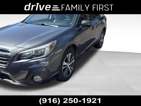 Used 2018 Subaru Outback 2.5i Limited AWD/4WD image 1