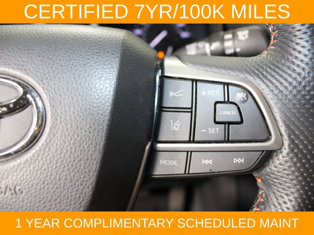 Used 2022 Toyota Sienna XSE FWD image 24