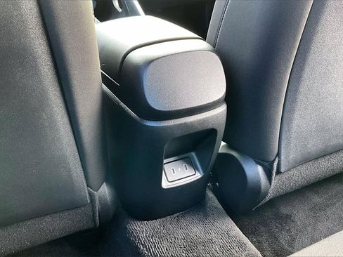 Used 2025 Hyundai Elantra Sport image 33