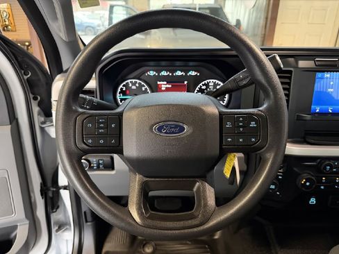 Used 2023 Ford F250 XLT w/ FX4 Off-Road Package image 16