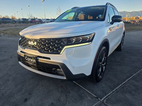 Used 2023 Kia Sorento SX Prestige image 3