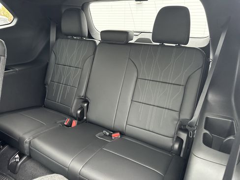 New 2026 Buick Enclave Avenir image 32