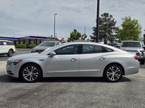 Used 2017 Buick LaCrosse Essence w/ Sun and Shade Package FWD image 10