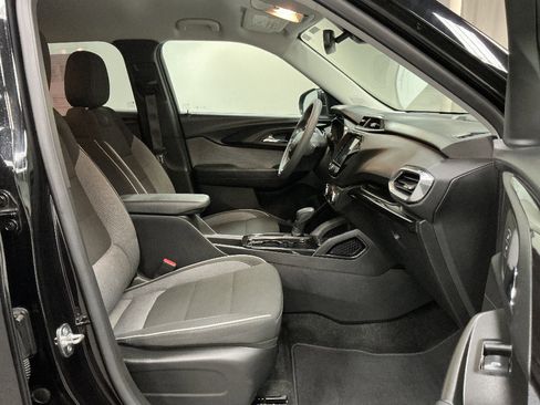 Used 2023 Chevrolet TrailBlazer LT w/ Convenience Package FWD image 31