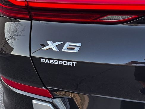 Used 2021 BMW X6 xDrive40i w/ Premium Package image 10