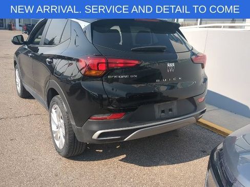 Used 2025 Buick Encore GX Preferred FWD image 2