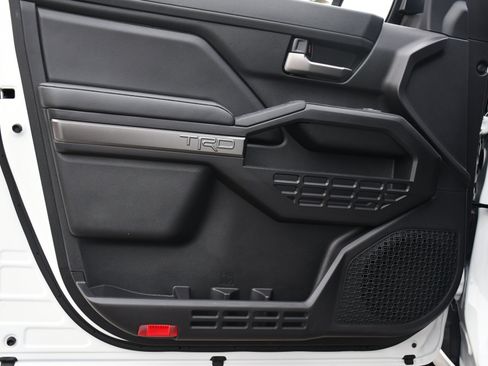 New 2025 Toyota Tacoma TRD Off-Road image 6