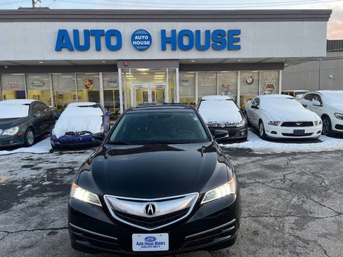 Used 2017 Acura TLX w/ Technology Package image 2