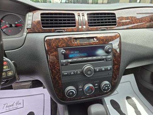 Used 2012 Chevrolet Impala LS FWD image 13