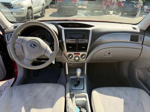 Used 2010 Subaru Forester 2.5X Premium image 12