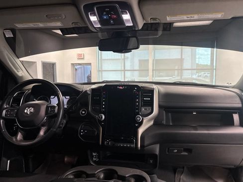 Used 2024 RAM 2500 Laramie AWD/4WD image 15