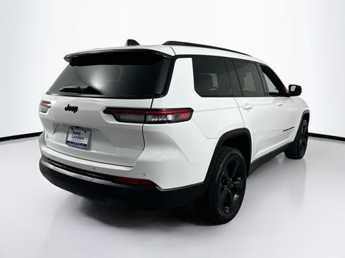 Used 2023 Jeep Grand Cherokee L Laredo RWD image 5