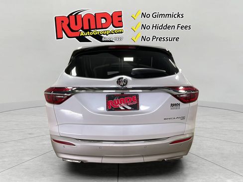 Used 2019 Buick Enclave Essence w/ Experience Buick Package AWD/4WD image 5